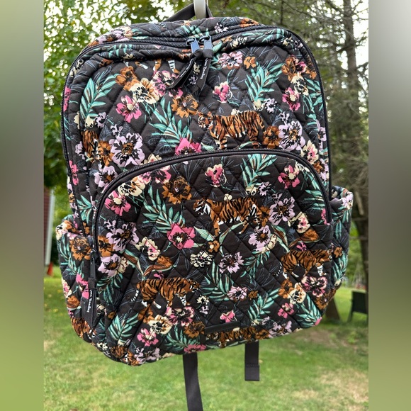 Vera Bradley Essential Backpack Bali Jungle Tiger NWT - Picture 5 of 12